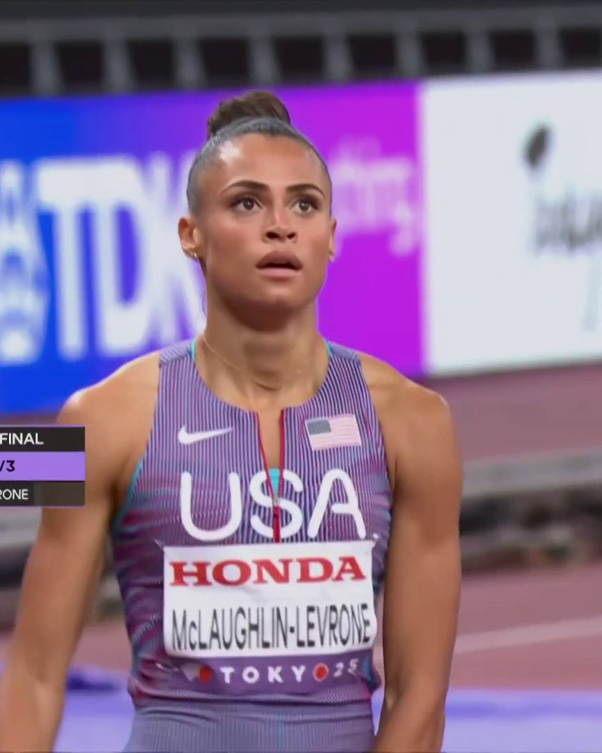 48.29! 😱 Sydney McLaughlin-Levrone breaks the AMERICAN RECORD and advances to the 400m final. #WorldAthleticsChamps