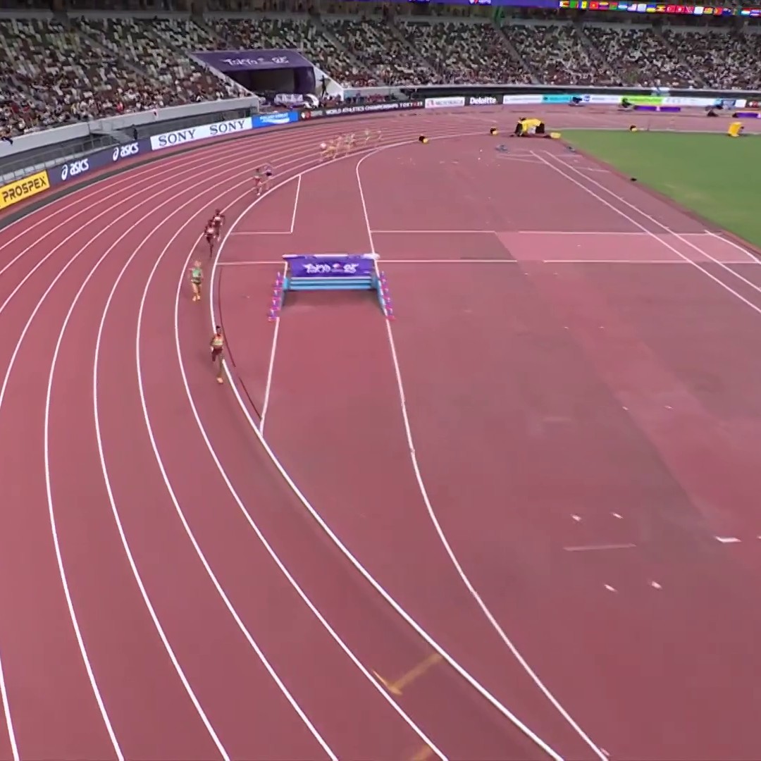 Who else but Faith Kipyegon? She streaks away to gold in the women’s 1500m in Tokyo! 👏