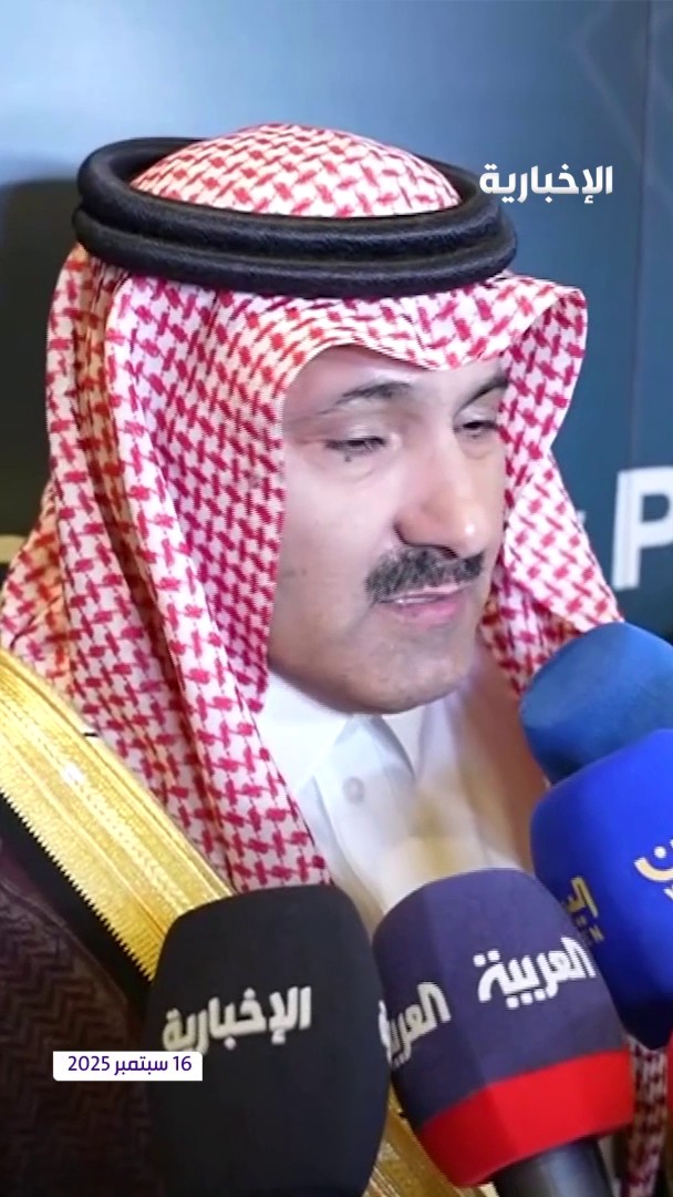 سفير المملكة في اليمن محمد آل جابر: بحثنا مع بريطانيا دعم خفر السواحل اليمني وأمن الملاحة البحرية وقدمت المملكة دعما بـ 4 ملايين دولار لحماية أمن اليمن #الإخبارية