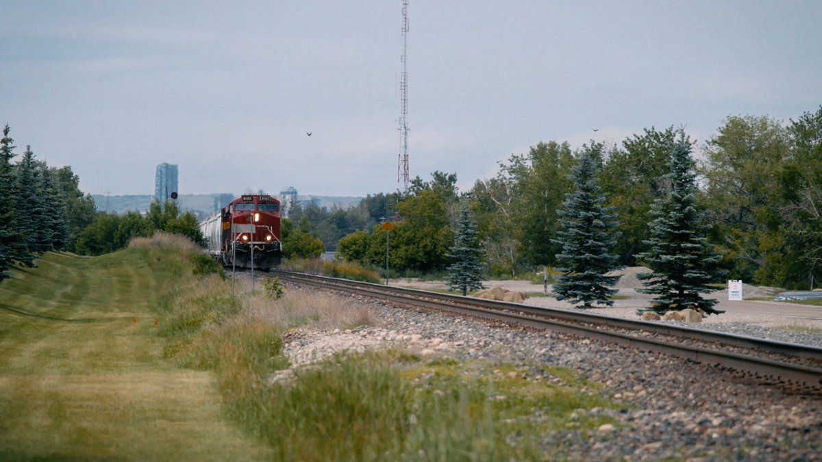 If tracks are near, always stay clear! Stay at least 50 feet or 15 metres away from railway tracks at all times. #OperationClearTrack #RSW25 #STOPTrackTragedies