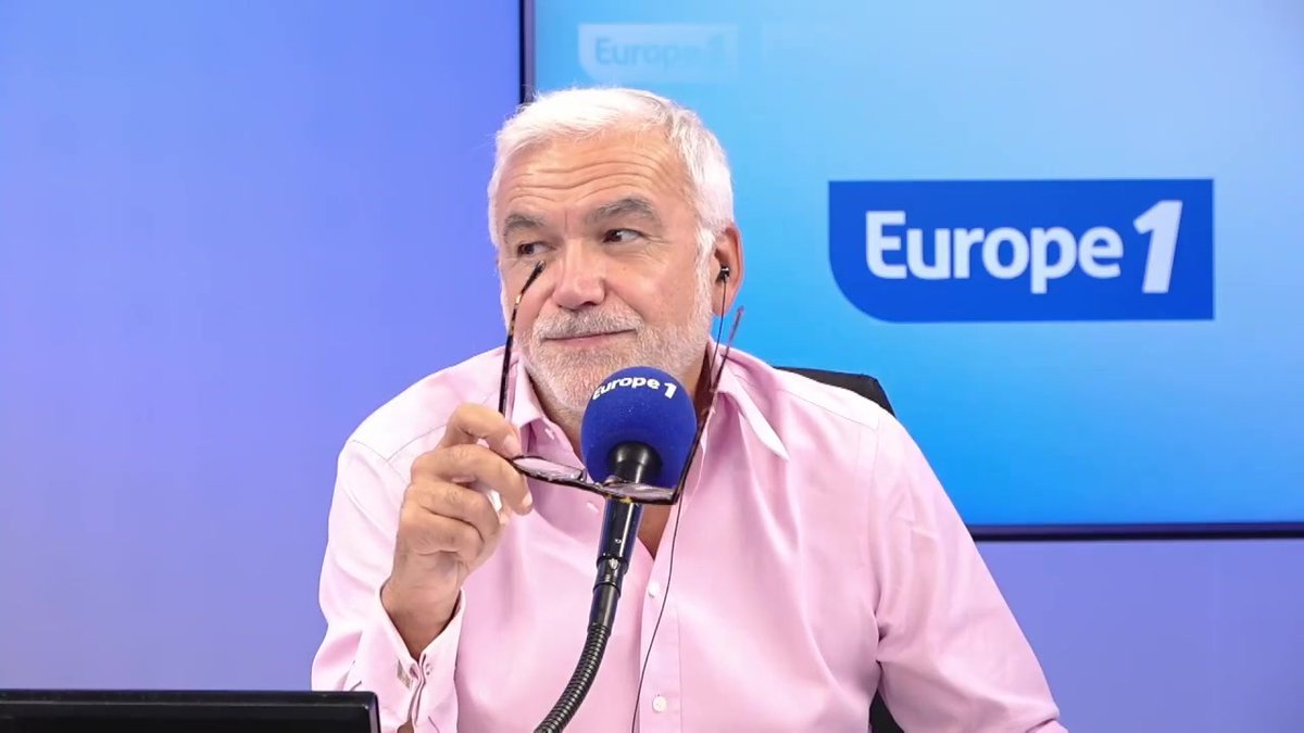 Plutôt VO ou VF ? "Je ne paye pas 15 euros ma place pour lire pendant deux heures. Il n'y a qu'à Paris que l'on va voir des films en VO, personne en France ne fait ça" affirme Olivier Guenec dans #PascalPraudEtVous sur #Europe1