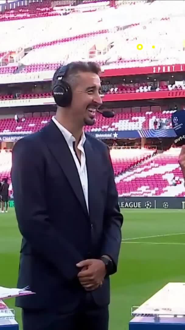Bruno Lage quer saber por onde andou o PedroAlmeida 😅 #sporttvportugal #CHAMPIONSnaSPORTTV #UefaChampionsLeague #SLBenfica #QarabagFK