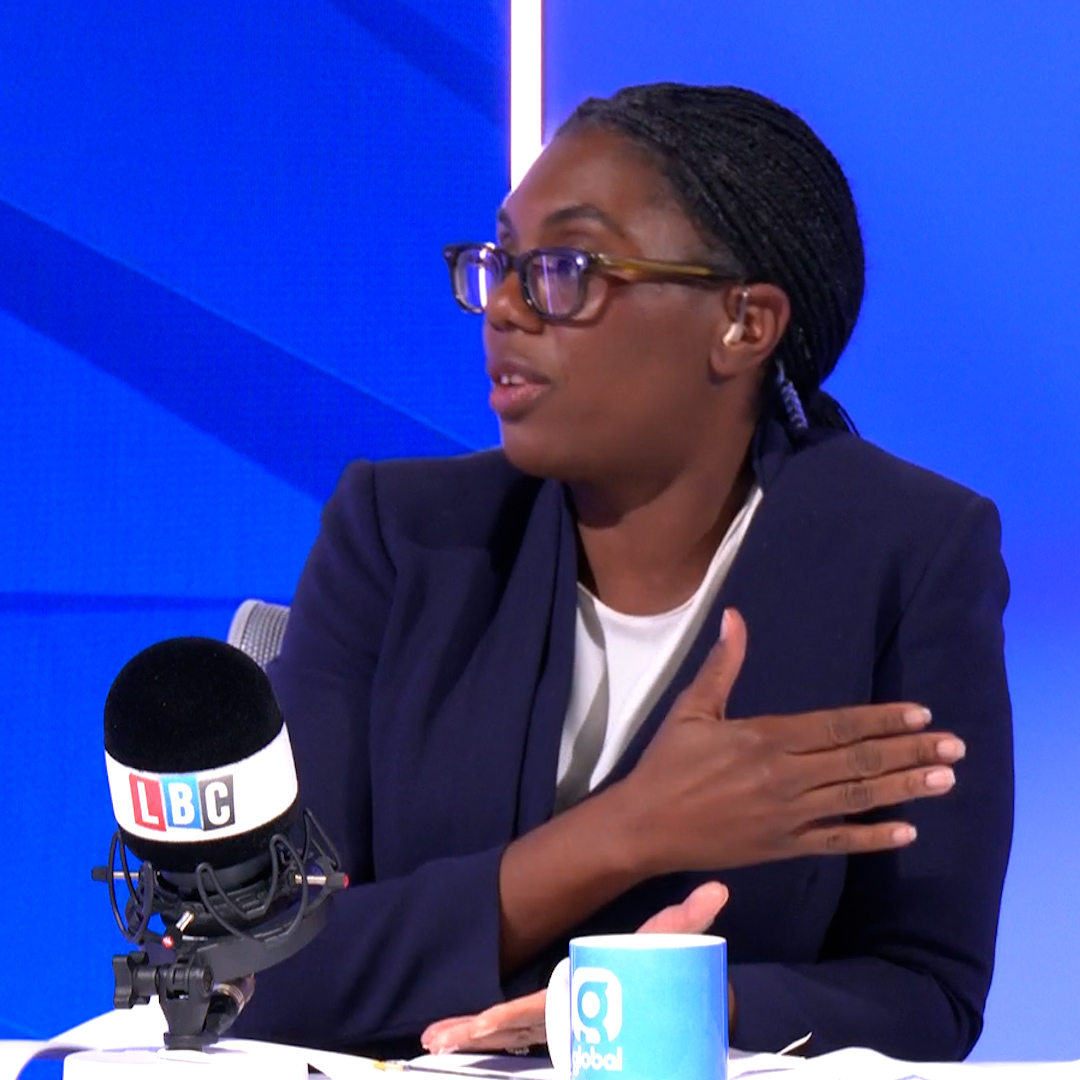 "I do not want to see a society where we start dividing people based on the colour of our skin." Kemi Badenoch tells Iain Dale 🏴🇬🇧 ⚒️ that Britain is the "least racist country in the world", when asked if she’d have felt safe at the Unite the Kingdom rally.