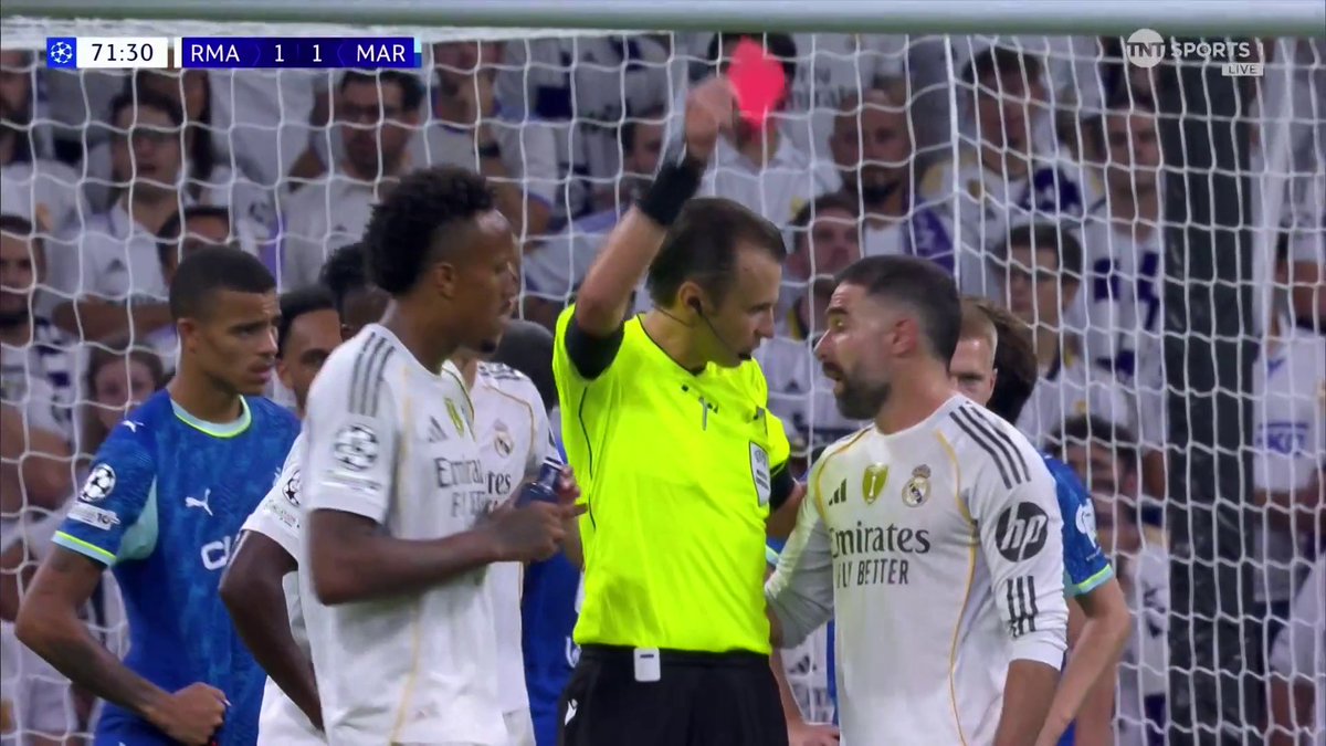 Dani Carvajal receives a straight red after VAR review ❌ 📺 TNT Sports &amp; discovery+ UK