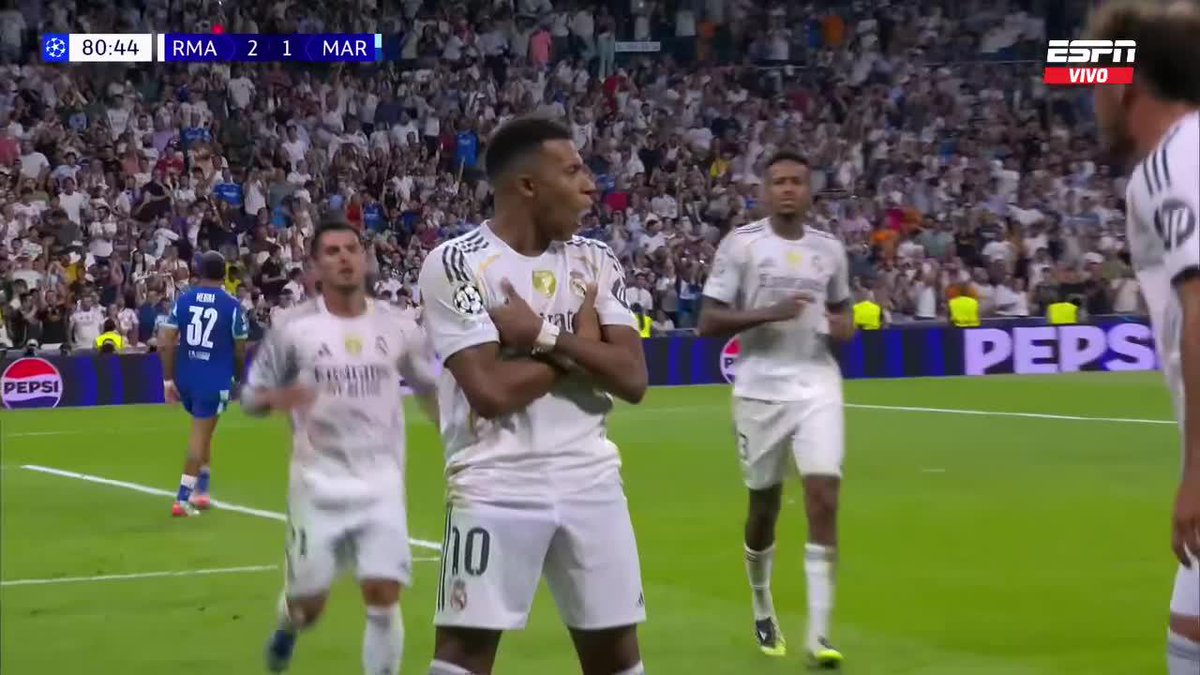 "Real Madrid" Porque venció por 2-1 al Olympique de Marsella por la UEFA Champions League. Comenzaron ganando con dos penales, ya empezaron a robar desde el comienzo los Merengues hijos de re mil putas.