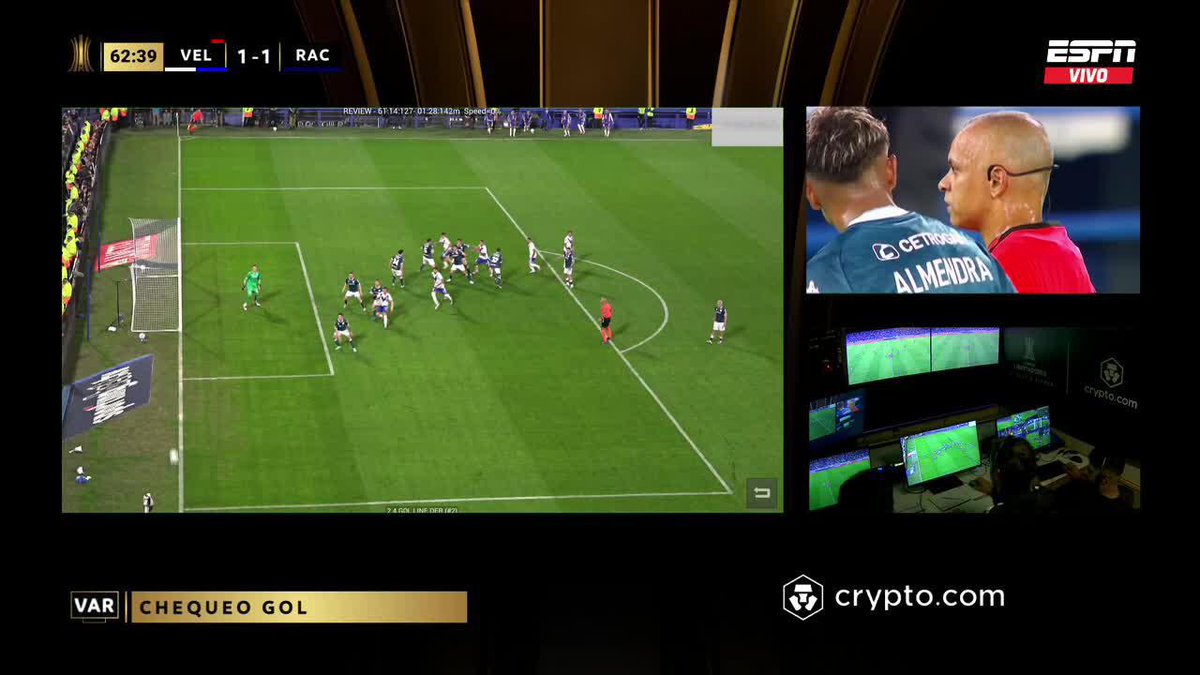 ❌️ El gol anulado a #Vélez porque "la pelota se fue toda". Aaron Quirós había marcado el empate pero el VAR invalidó.