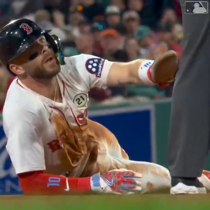 30-for-30 for Trevor Story!