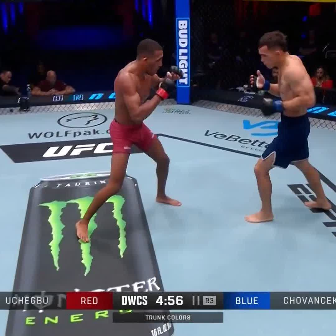 The power in his hands 😮‍💨 Cody Chovancek gets the finish in round 3! #DWCS
