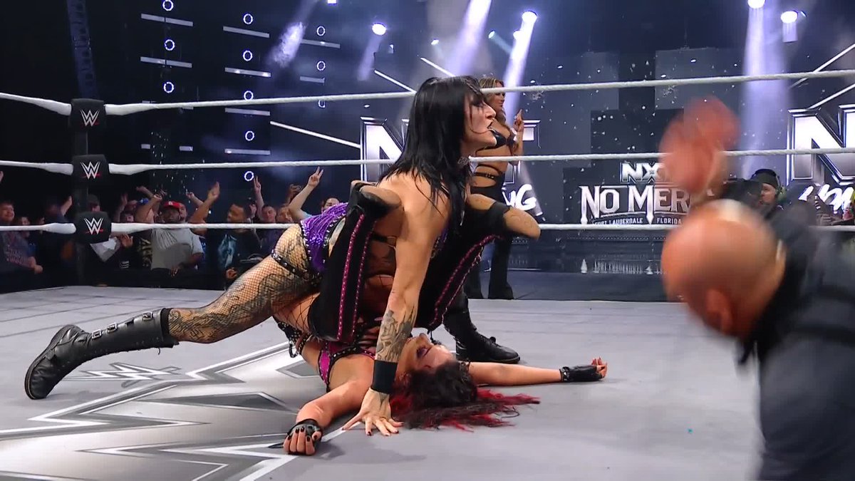 Thank you, Lola! 👊 RheaRipley_WWE pins Jacy Jayne for the HUGE win at NXT Homecoming!
