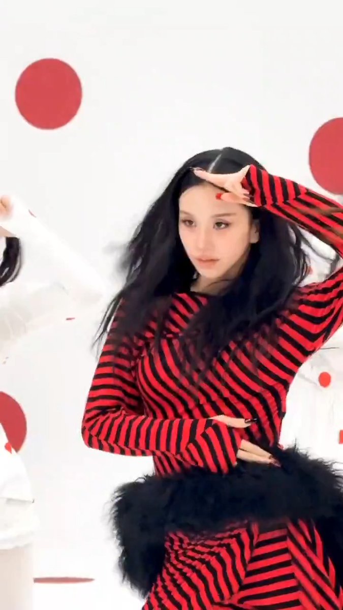 SHOOT from my💘 🏰Listen [LIL FANTASY vol.1]🏰 #TWICE #트와이스 #CHAEYOUNG #채영 #LIL_FANTASY_vol1 #SHOOT #Firecracker