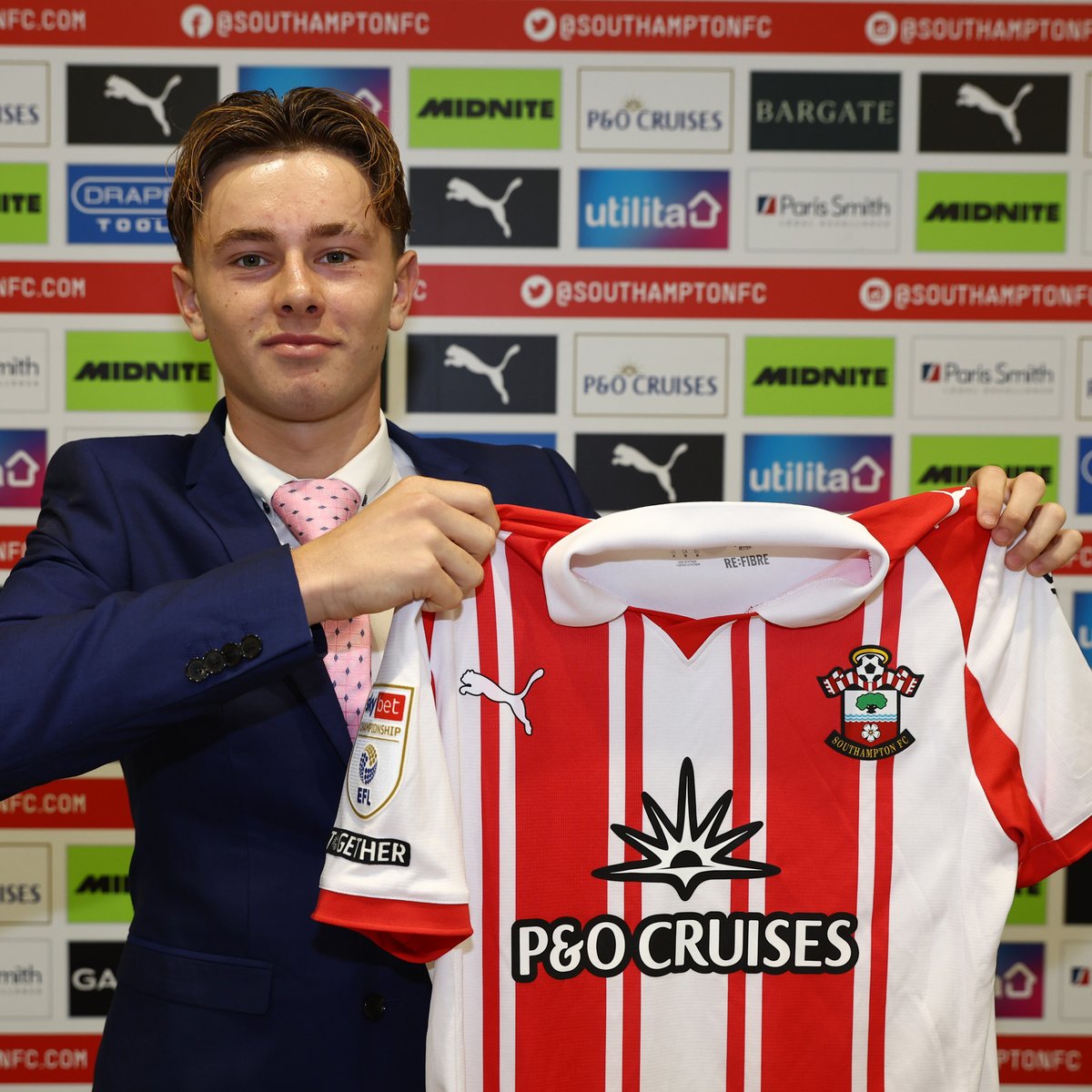 "I'm looking forward to what the future holds." 📈 Academy midfielder Harry Gathercole has signed his first professional contract: