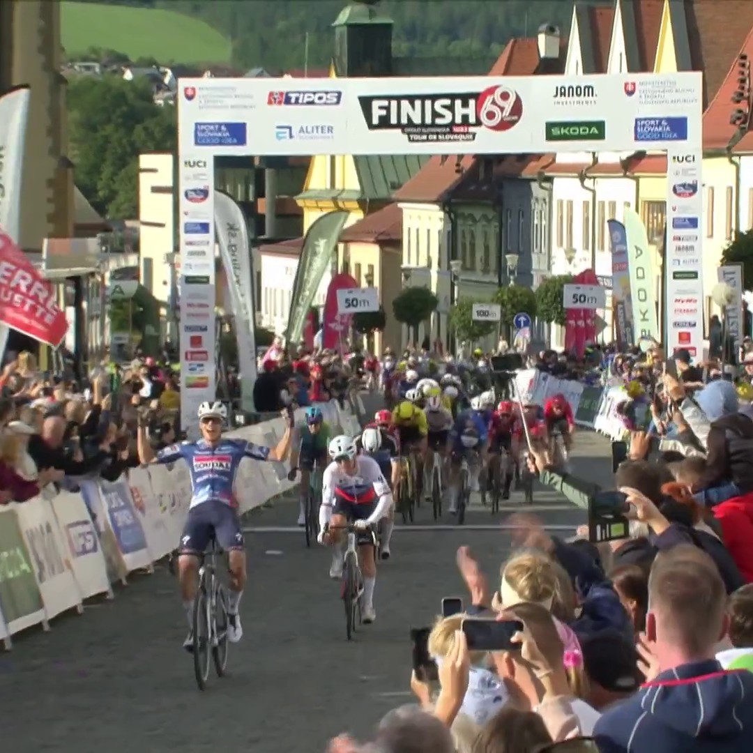 Mais quelle puissance ! Paul Magnier remporte la 1ère étape du Tour de Slovaquie 💪 Suivez le meilleur du cyclisme sur Eurosport et HBO Max