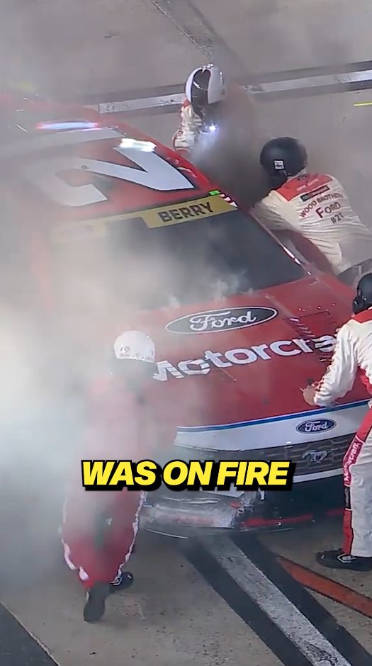🔥🔥 Kevin Harvick reacts to the multiple pit road fires during Saturday night's Bristol race.