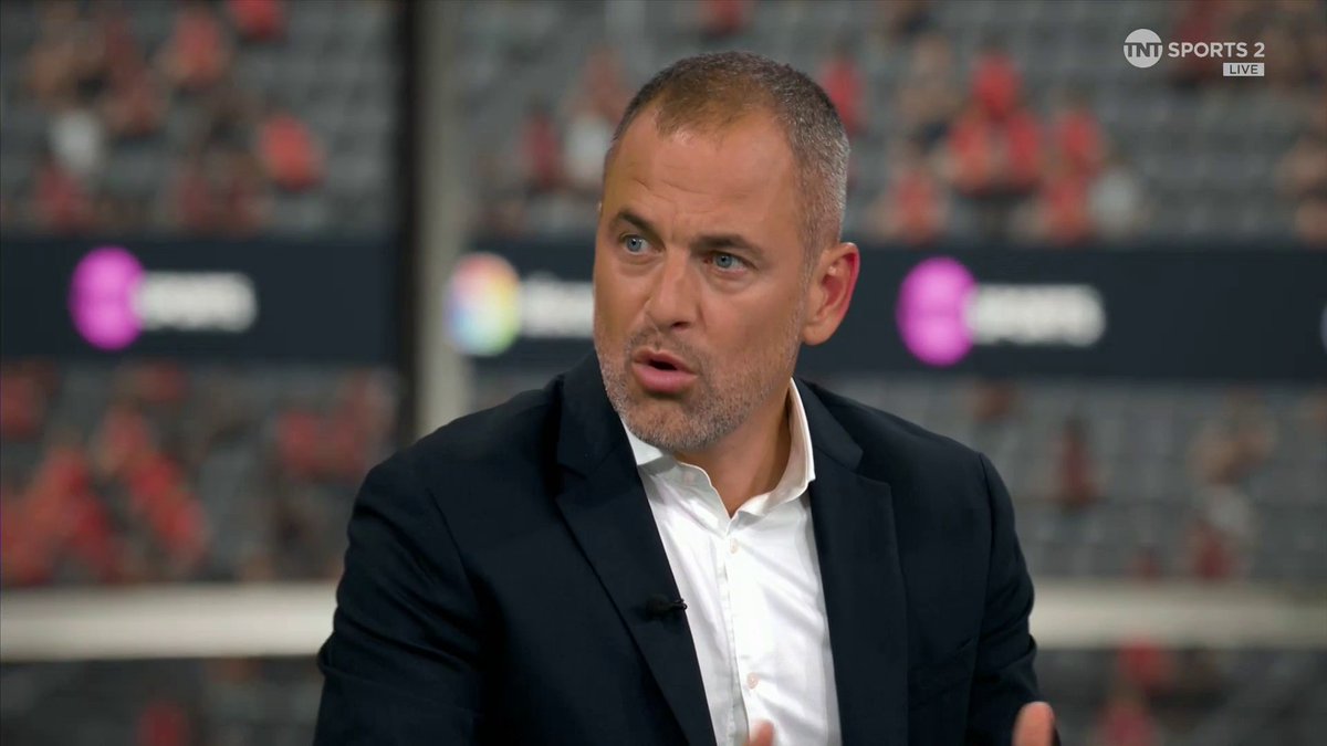 "He's in the top five players in the world" 👀 Owen Hargreaves and Joe Cole discuss the brilliance of Cole Palmer ahead of his 100th Chelsea appearance... 🎙️ Reshmin Chowdhury 📺 TNT Sports & discovery+ UK