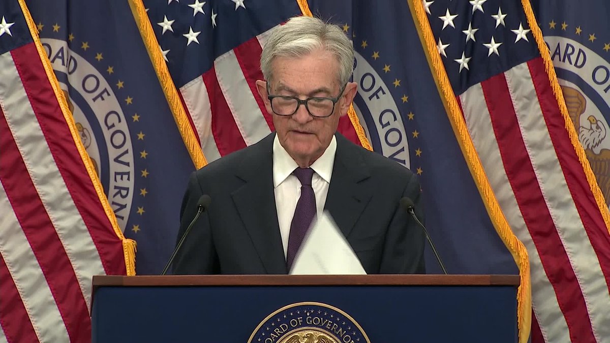 Jerome Powell serving up a word salad that would make Kamala Harris blush.