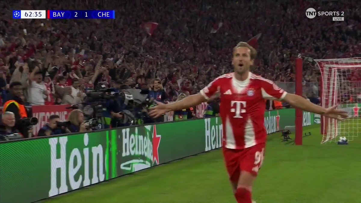 It's Harry Kane again 🔥 That's 10 goals already this season for the England skipper 😮‍💨 📺 TNT Sports &amp; discovery+ UK
