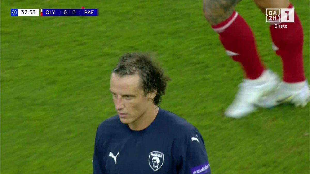 Quase 8️⃣ anos depois, David Luiz volta a jogar na Champions League com 38 anos