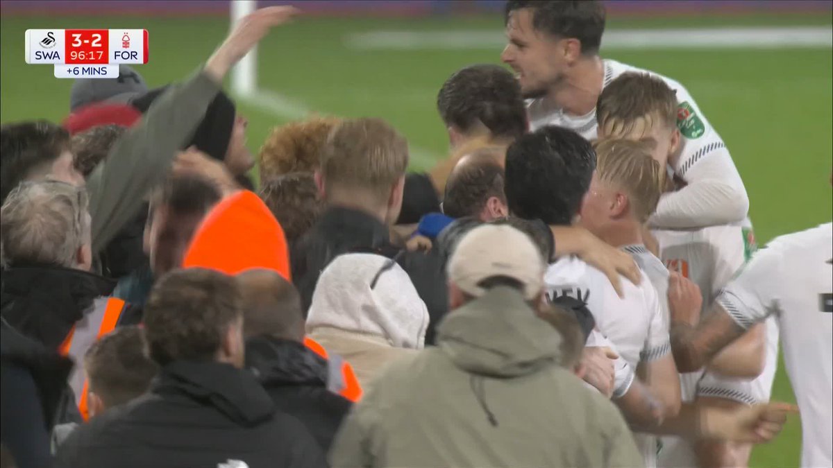 ABSOLUTE SCENES! 🤯 Swansea turn it around from 2-0 down and steal it in the 97th minute! WOW! 🫨