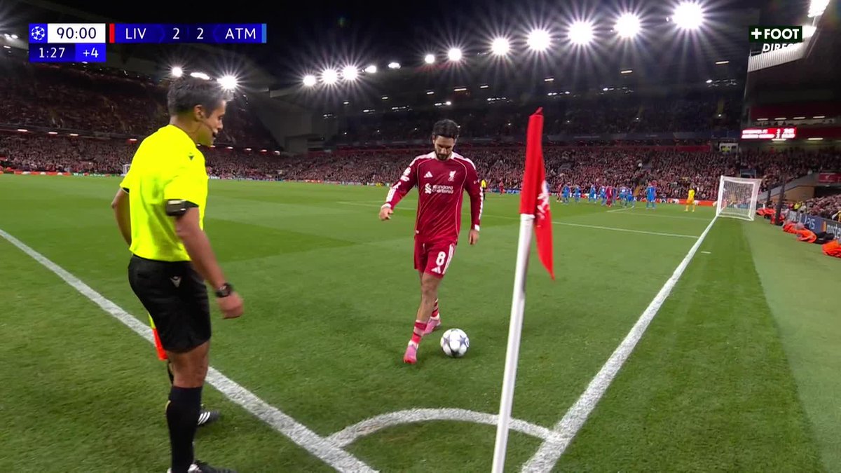 SCÉNARIO INCROYABLE À ANFIELD, VIRGIL VAN DIJK OFFRE LA VICTOIRE À LIVERPOOL DANS LES ARRÊTS DE JEU 😱😱 #LIVATM | #UCL