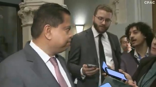 WATCH: Public Safety Minister @Gary_SRP is asked when licensed gun owners can expect an amnesty extension, which police forces are participating in gun confiscation in Ontario, and why the federal govt has decided to come after individual gun owners. 🇨🇦