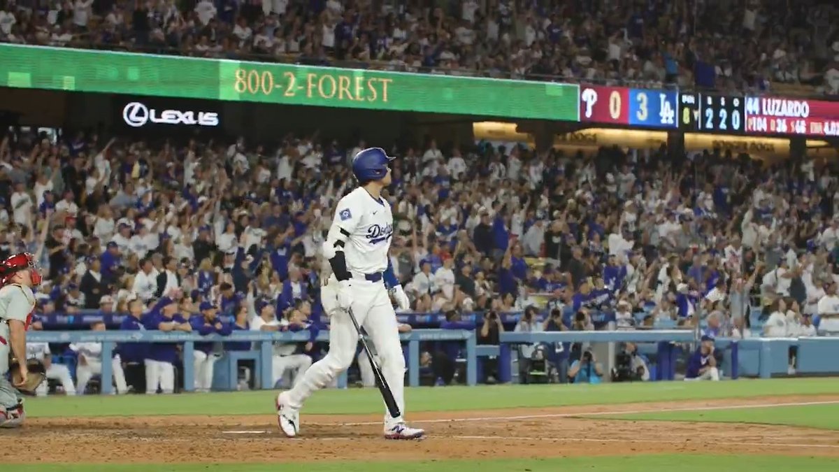 大谷翔平が第51号ホームラン! 2試合連発💥 飛距離:124.4m 打球速度:173.5キロ 角度32度 ↓ 〜ナ・リーグ本塁打〜 1位:シュワーバー53HR 2位:大谷翔平 51HR 3位:ソト 41HR -- 【シーズン成績】 打率.282 51本塁打 95打点 19盗塁 出塁率.394 OPS1.008 🎥MLB #大谷翔平 #ドジャース