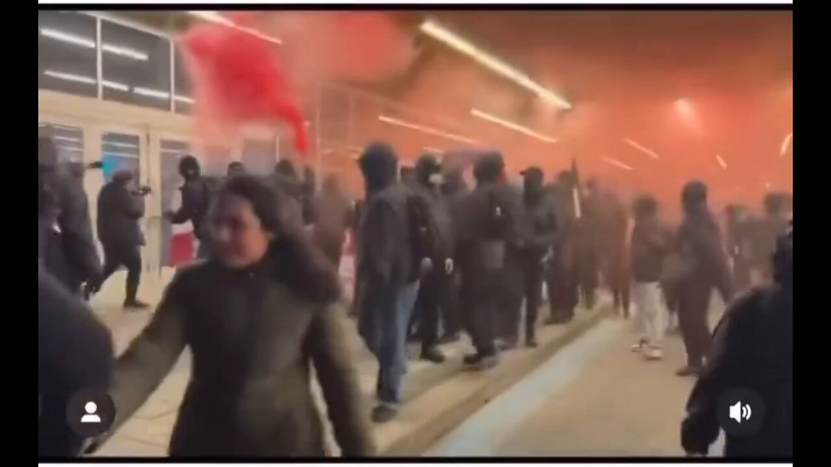 Some clips of antifa destroying property &amp; harassing people from 2024 in Canada. It’s time for our Government to act.