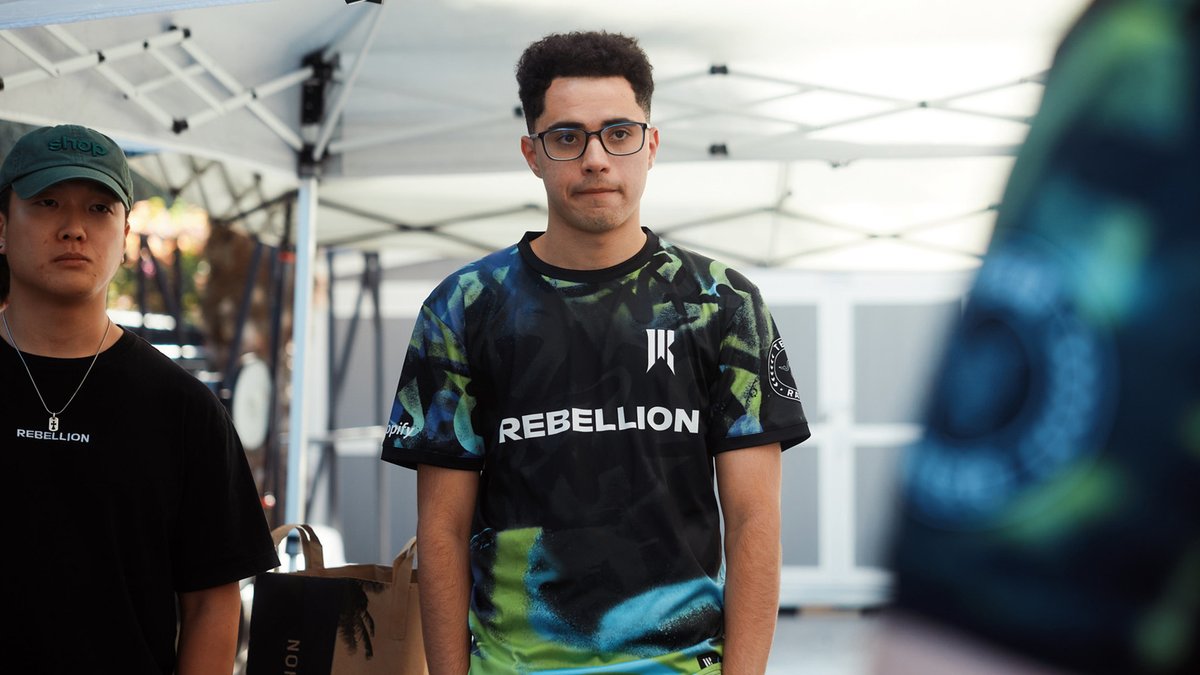 although our year ends here, it was a story filled with some of our best league of legends yet through the highs and lows. thank you to everyone who was a part of this historic journey, we'll see you in 2026 💚 🇧🇷 (legendas disponíveis)