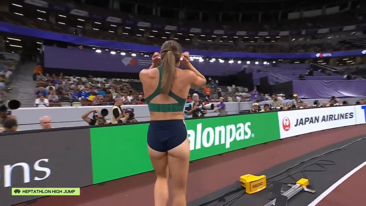 Kate O’Connor’s reaction to hitting her High Jump Personal Best is everything ☘️