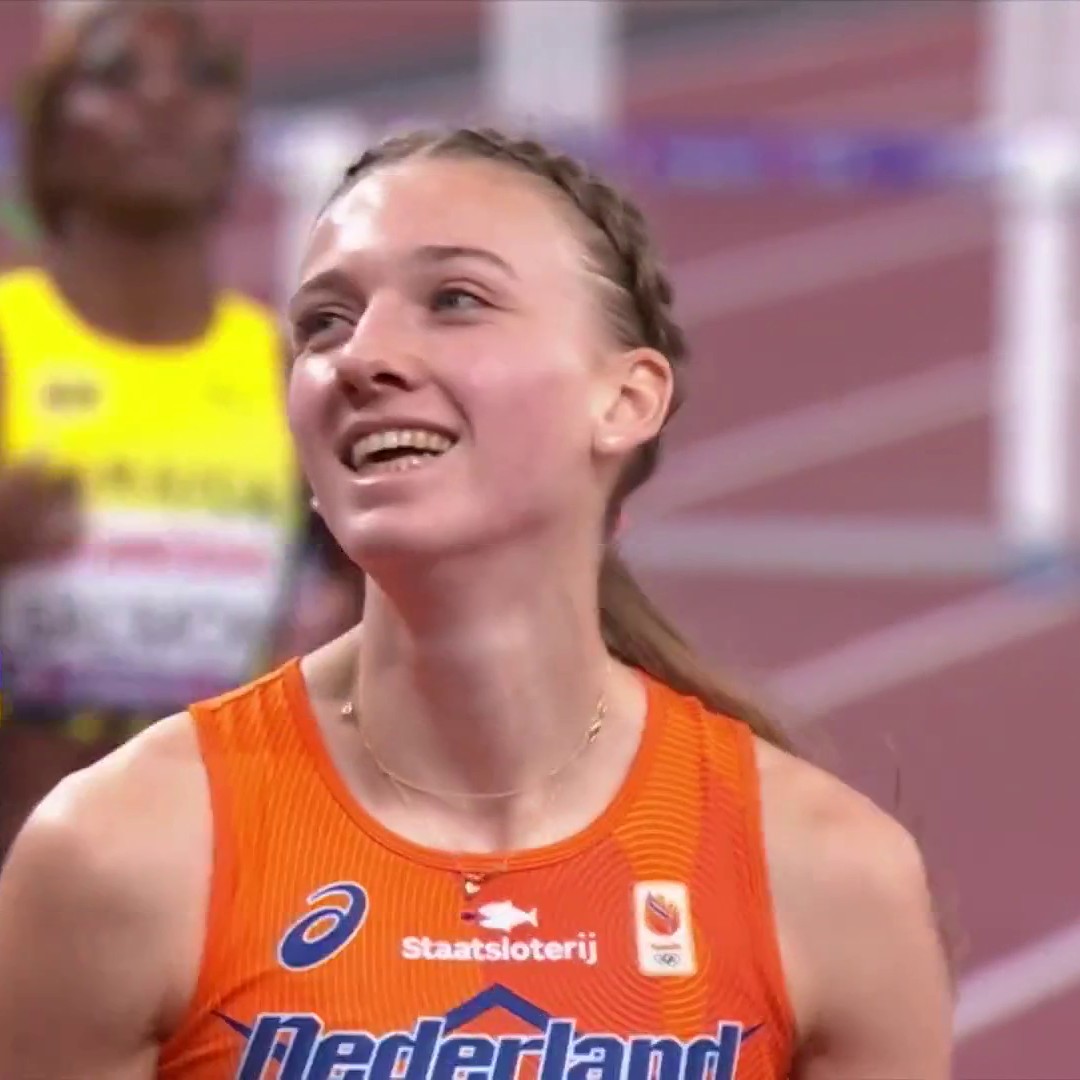 Femke Bol is the 400m hurdles world champion 🥇