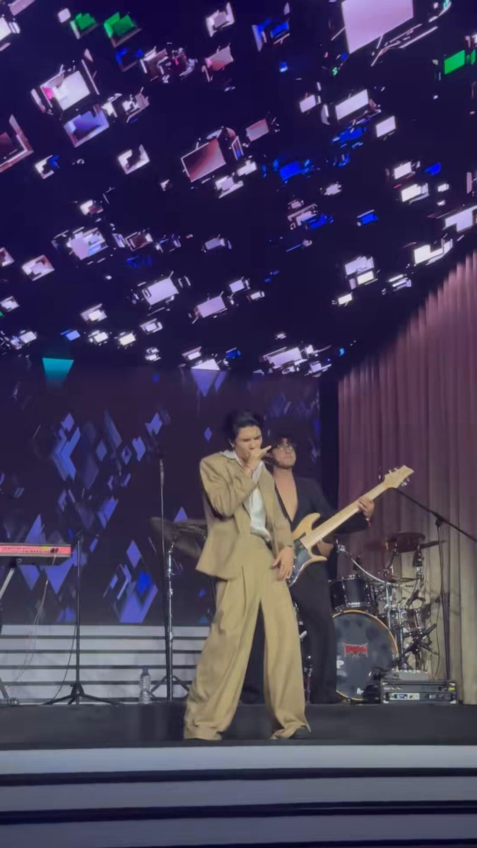 ขโมยหัวใจหญิงสาวได้ดีมาก🫠 #JeffSatur ร่วมงาน Cartier Siam Paragon Flagship Opening Party ณ Jewel Hall ชั้น 5 สยามพารากอน #CartierPartyxJeffSatur #CartierSiamParagonParty #SiamParagon