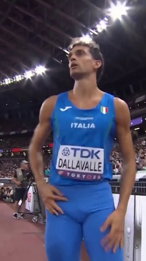 IL SALTO DELLA VITA DI DALLAVALLE! 🥈🇮🇹 Andrea stampa un 17.64 pazzesco e si prende l'argento mondiale all'ultimo tentativo! Solo Pichardo, sempre all'ultima chance, ripassa in vantaggio con 17.91! Tanti applausi per lui 💙💙💙 #WorldAthleticsChamps #Atletica #Tokyo2025