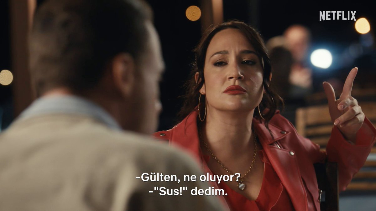 Şiir okuyan kadınları üzmeyin. ✍️