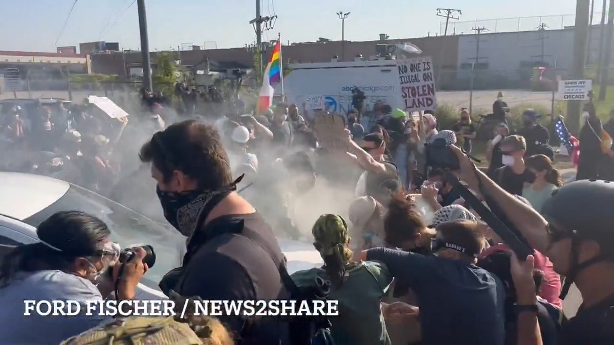 Earlier today leftists (reportedly including several local politicians) attempted to block ICE and federal agents from leaving their HQ near Chicago to do their jobs and arrest illegal invaders. Several "protesters" learned how fun breathing in tear gas is while others learned what handcuffs feel like. Everyone loves a happy ending.... 😎 #CityLife #chicago #illegals #ice #DHS #FAFO #urban #democrats