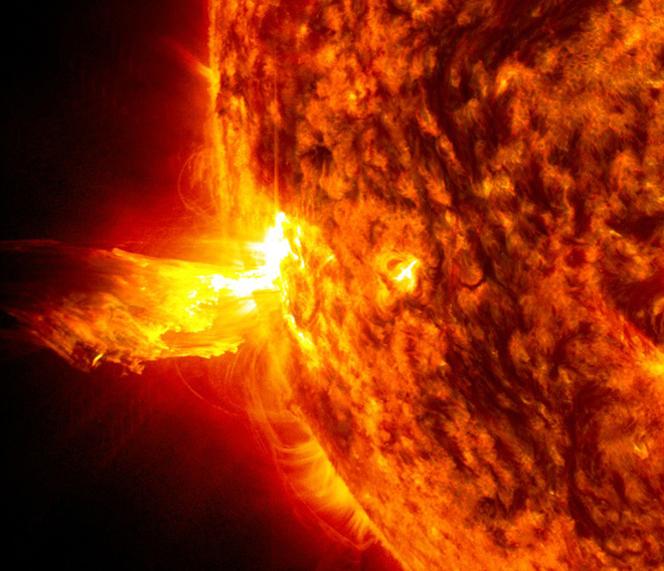¡El Sol, bajo la mirada de tres observatorios! ☀️ El lanzamiento de estas nuevas misiones de meteorología espacial está programado para el 23 de septiembre a las 7:32 a.m. EDT desde NASA's Kennedy Space Center. El objetivo: comprender mejor la influencia del Sol en todo el sistema solar. Aprende más: