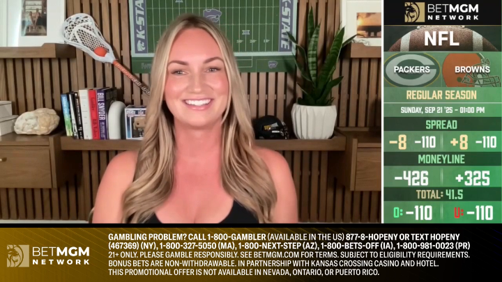 "You opened your mouth...now you have to follow up with it!" Kelly makes her official statement on dress gate. 🤣 Joe Ostrowski | Sammy P
