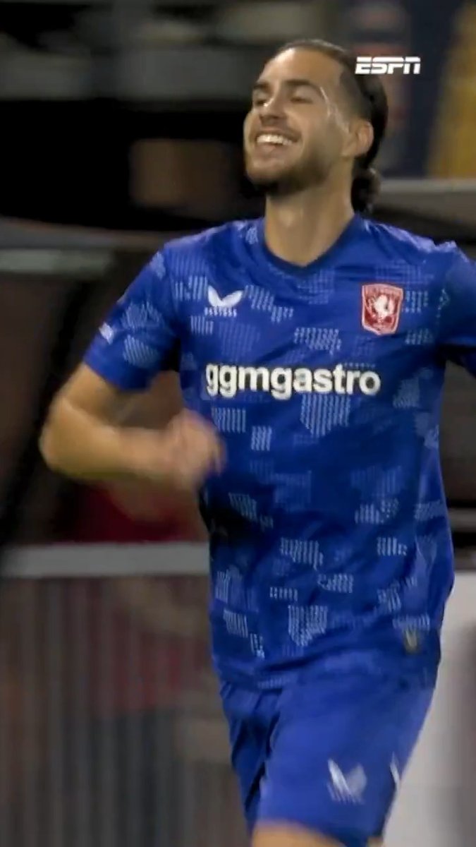 Ramiz Zerrouki maakt zijn eerste van het seizoen in stijl 🤩 #SPATWE