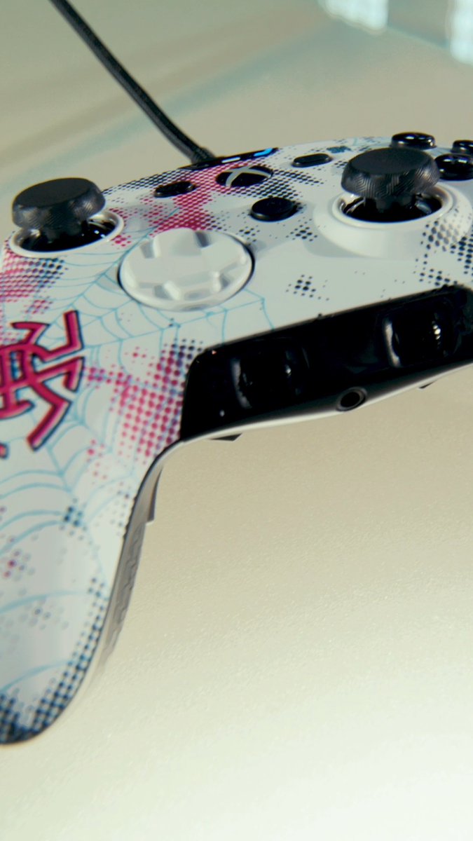 Unboxing the new Donovan Mitchell controller ๐ท๏ธ Who still needs one? ๐