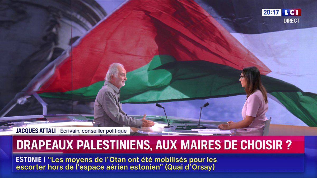 ▶️ Drapeaux palestiniens sur les mairies 🗣️ "Je suis favorable à ce qu'on mette les deux drapeaux, mais un seul, c'est suspect", explique Jacques Attali qui estime que "mettre un drapeau palestinien seul, c'est revendiquer l'anéantissement de l' Etat d'Israël". 📺 ✦ Margot Haddad ✦