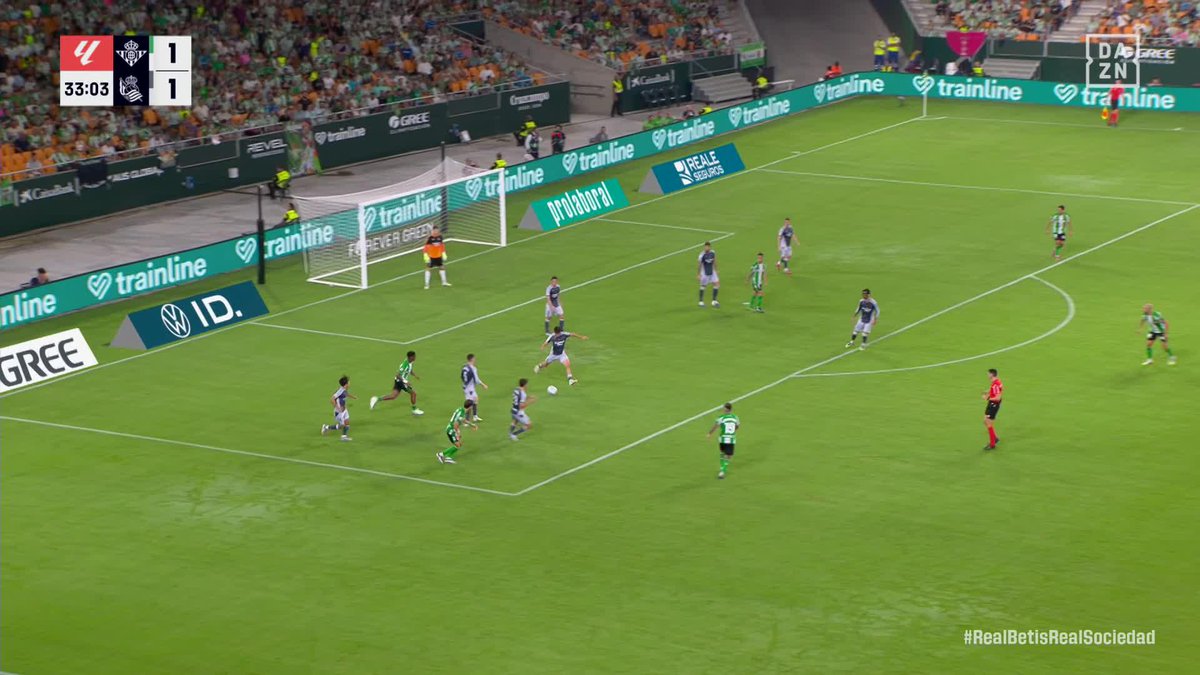 La polémica en el Villamarín 🤔 ¿Vio dos amarillas Natan... o la primera es para Amrabat...? Si es la primera opción, tenemos lío montado... #RealBetisRealSociedad