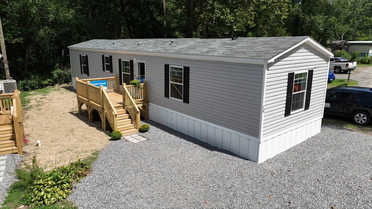 After the devastation of Hurricane Helene, many families were left reeling, wondering how they would ever recover. Watch as this family of five in Asheville, NC, receives their new home from Samaritan's Purse, given in Jesus’ Name…