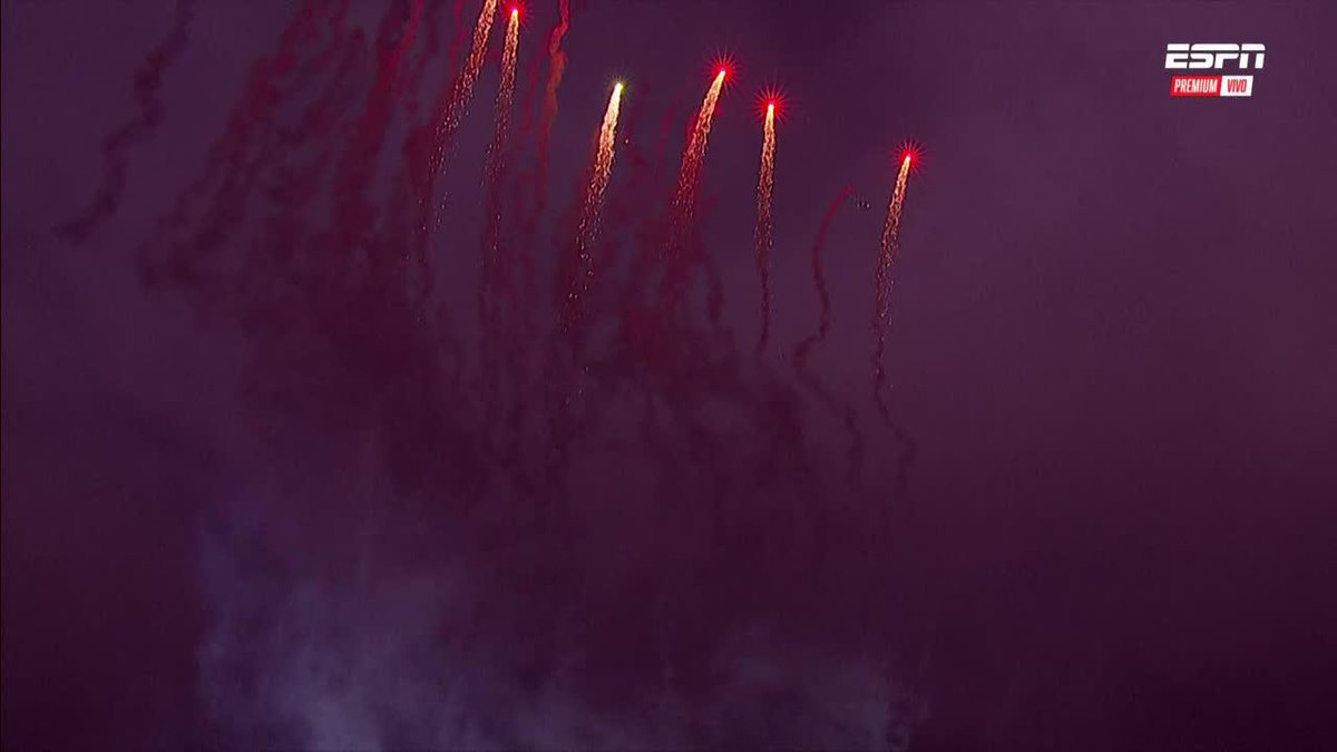 ¡EL PALACIO ES UNA FIESTA! Tremendo recibimiento en el Ducó para Huracán vs. Racing. 📺 ESPN Premium | Suscribite al Pack Fútbol en