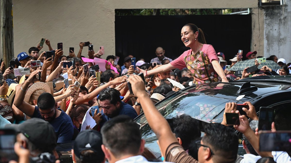 Desde Chilpancingo, gracias al pueblo de Guerrero. Amor con amor se paga.
