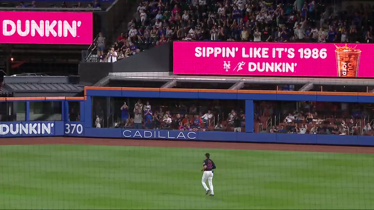 The reception for Juan Soto at Citi Field after his 42nd home run 👏