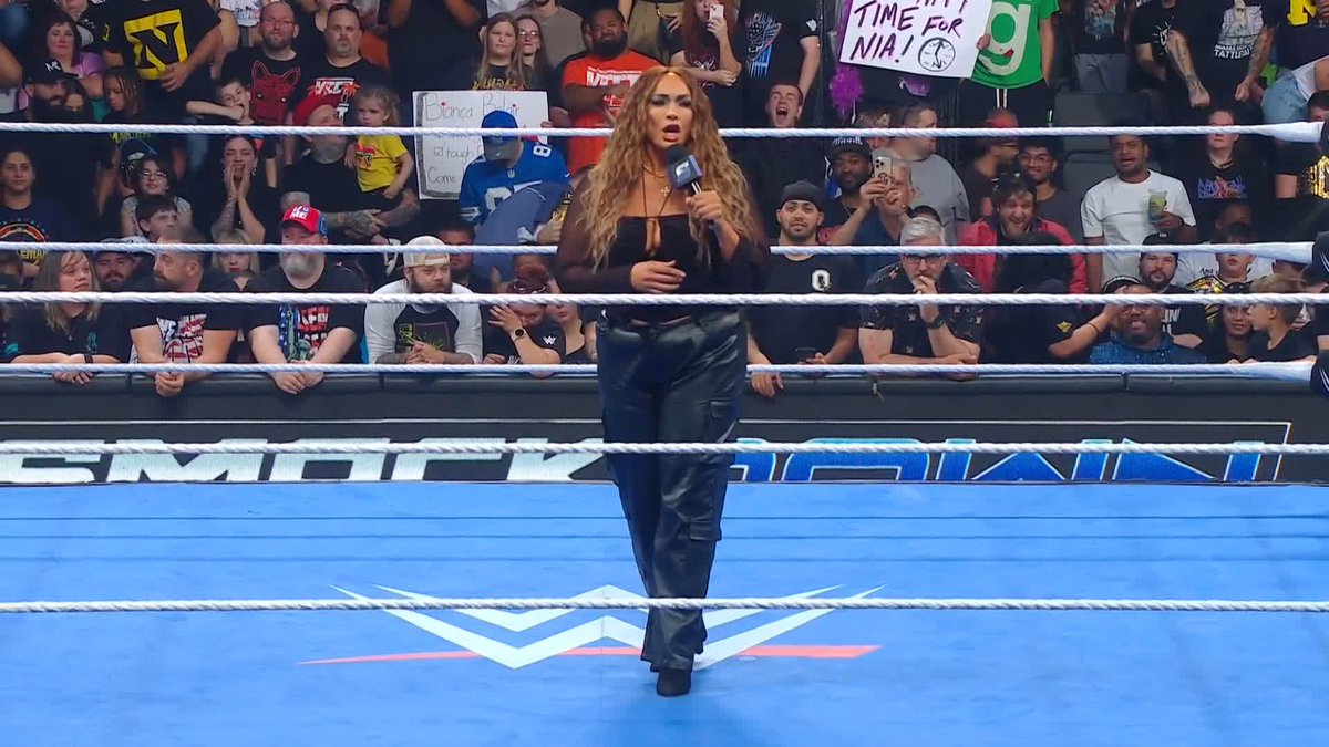 What time is it, Nia Jax? 🤣