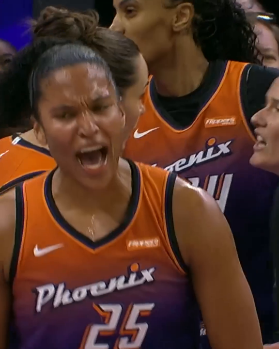 AT BRINGING THE ENERGY EARLY 😤 Alyssa Thomas was unfazed by the contact from Breanna Stewart 😯