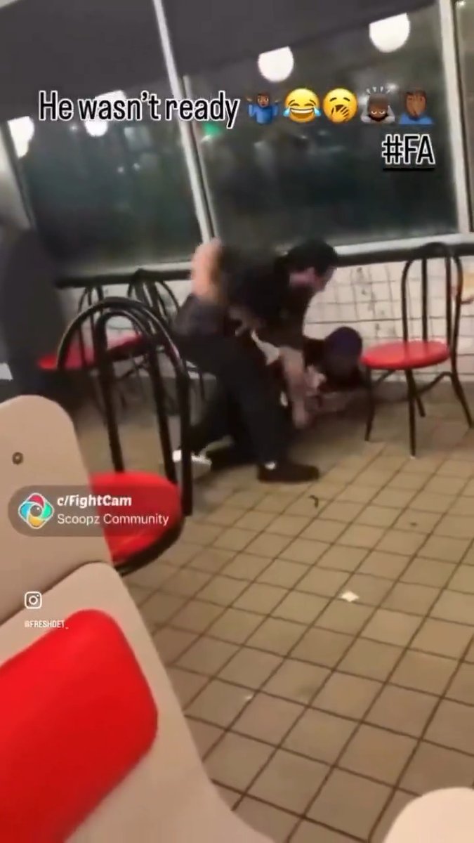 A Waffle House diner confronts a fellow diner and informs him that "you a bitch" multiple times demonstrating his lack of intelligent debate skills. The diner who was accused of "being a bitch" reaches his breaking point and educates the poor debater on consequences of his actions.... 👊🏽 #CityLife #WaffleHouse #FAFO #breakfast #hashbrowns #education #lessons #learning #justice #urban