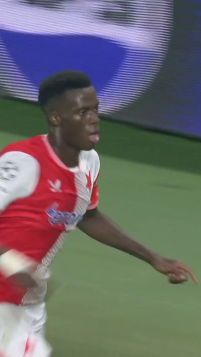 🇸🇳🔝 Slavia Prague left-back Youssoupha Mbodji (21) scored 2 goals on his UEFA Champions League debut. This is what dreams are made of. 🥹✨