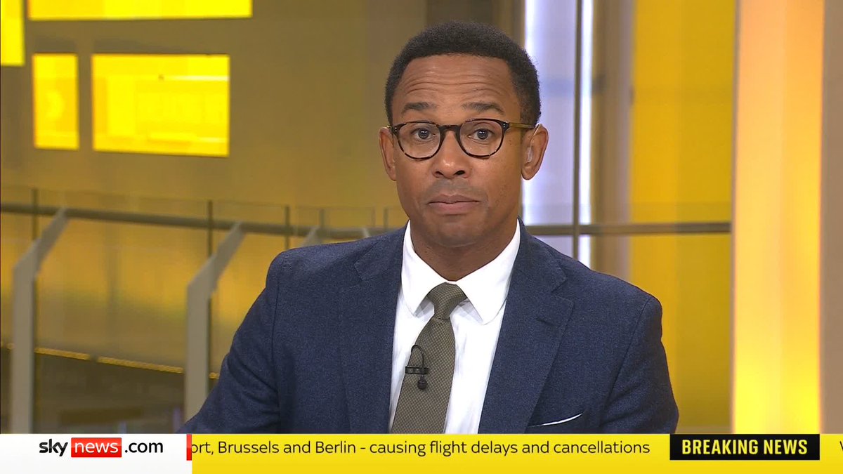 BREAKING: Heathrow says it's experiencing technical issues with check-in and boarding. The airport is advising passengers to check their flight status. Several European airports are reporting similar technical problems. 📺 Sky 501 and YouTube
