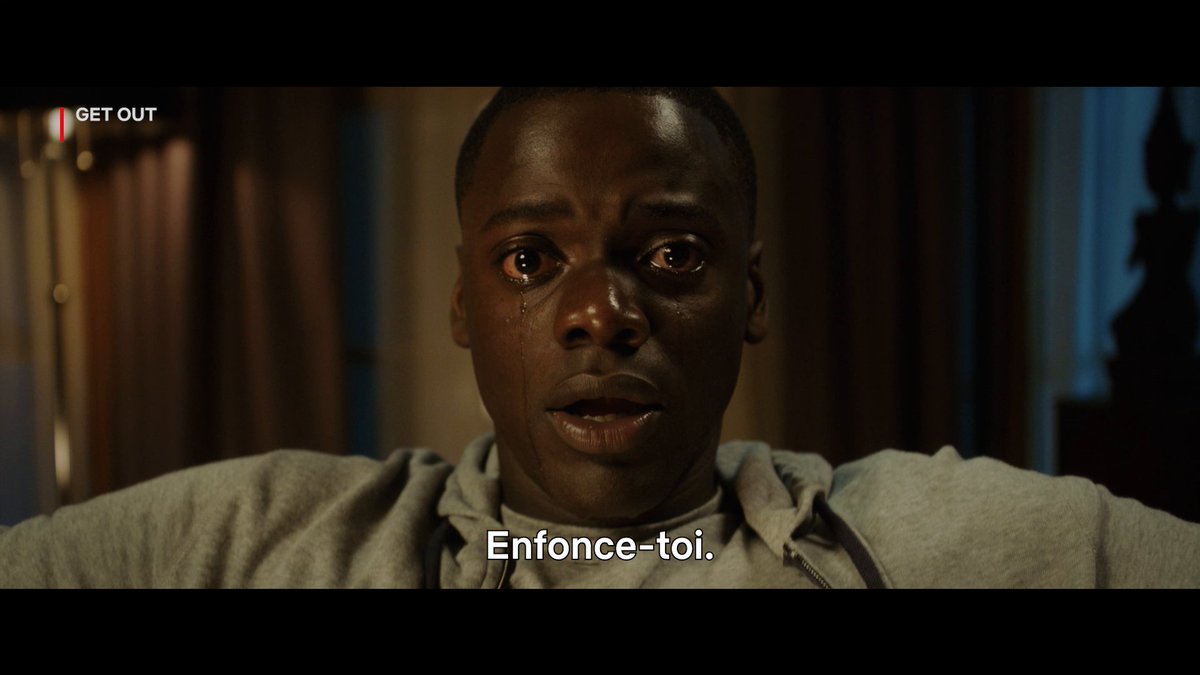 Le film GET OUT réalisé par Jordan Peele, c’est dispo.