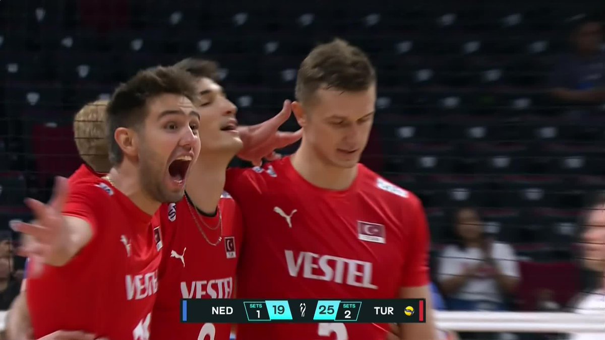 #Philippines2025 HISTORY MADE ๐น๐ท๐ฅ Tรผrkiye defeats the Netherlands 3-1 and advances to the Quarterfinals of the #MWCH for the first time EVER! ๐โจ Replay on VBTV ๐บ Grab you WCH Merch ๐๏ธ #Volleyball #ElectrifyingPhilippines